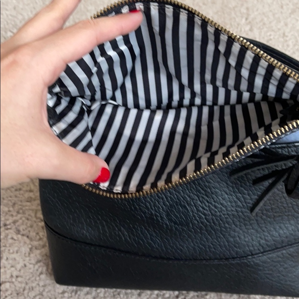 Kate Spade Black Crossbody - Picture 2 of 5